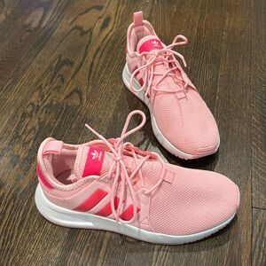 Girls 5 1/2 (converts to women size 7 , 7 1/2) Adidas NMD sneakers. Like new.